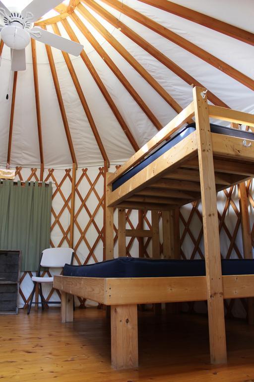 Tranquil Timbers Yurt 3 Hotel Sturgeon Bay Eksteriør billede